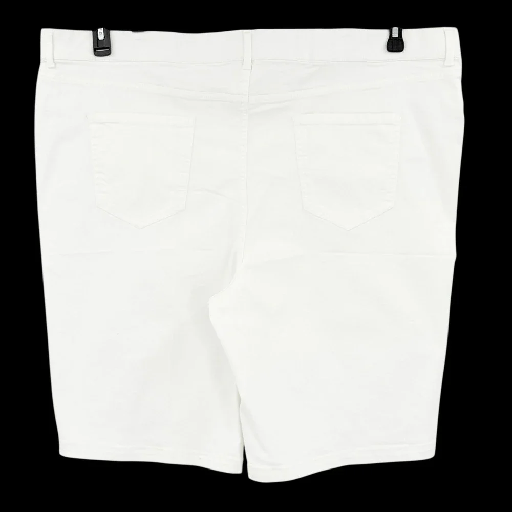 Terra & Sky Women's Pull-on White Stretch Denim Bermuda Plus Sz 3X 24W-26W NWOT